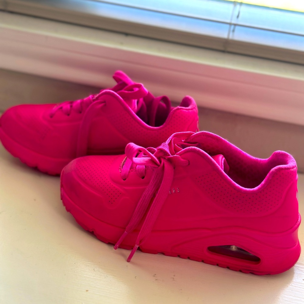 Sketchers Hot Pink Little Girl Sneakers Size 13.5